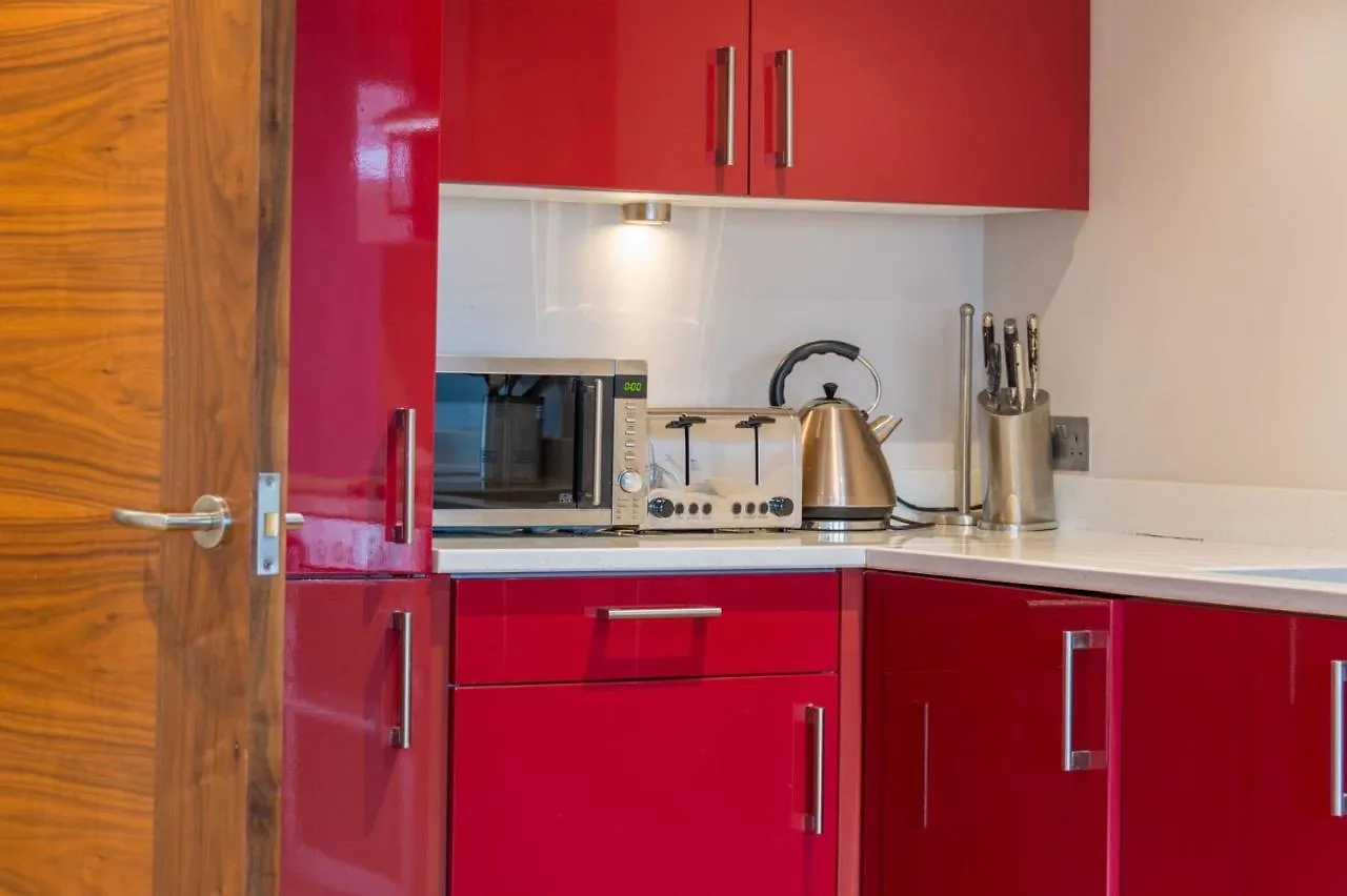 Fitzrovia Mansion Apartments In Belfast'S Cathedral Quarter