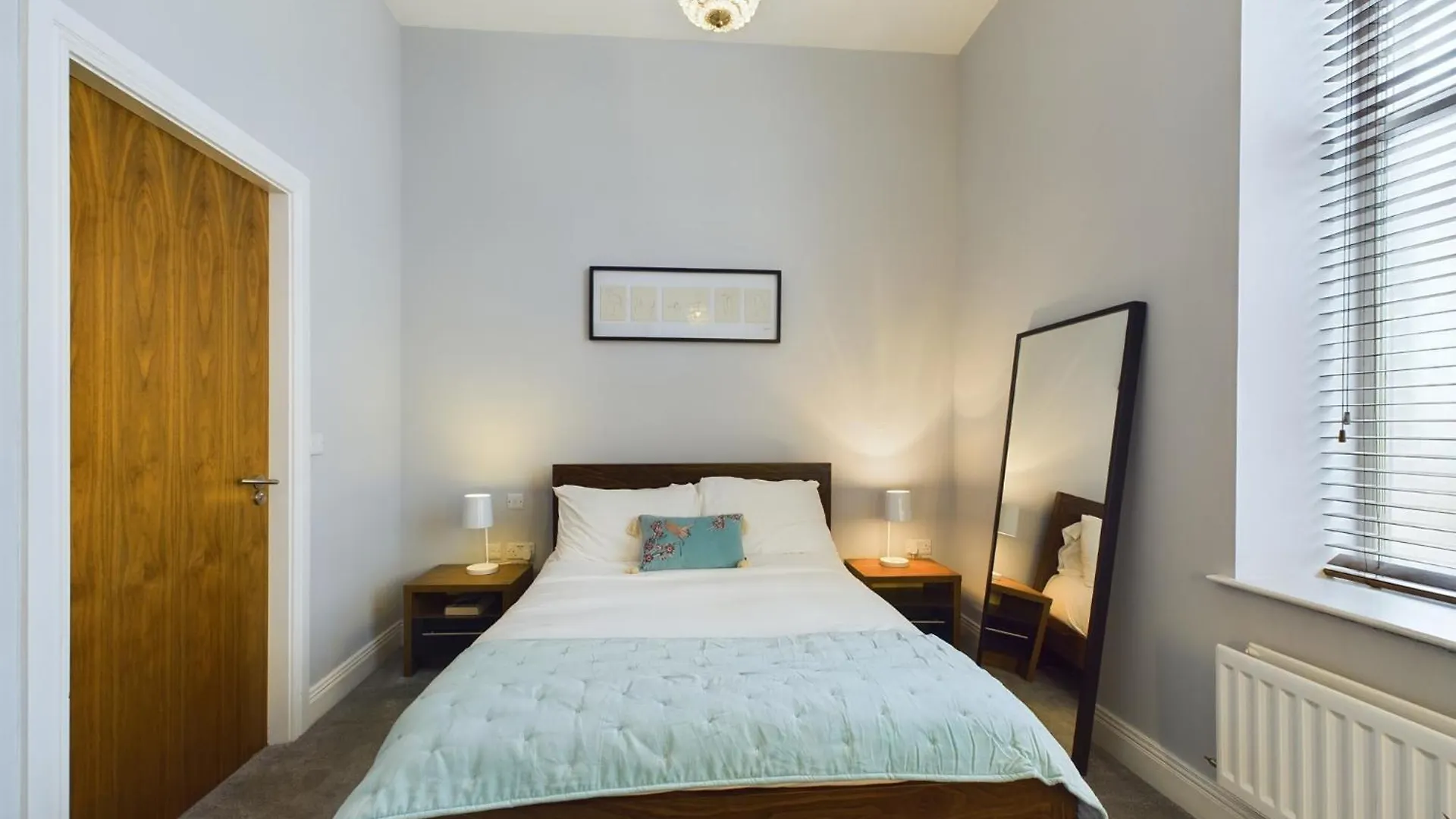 Fitzrovia Mansion Apartments In Belfast'S Cathedral Quarter United Kingdom